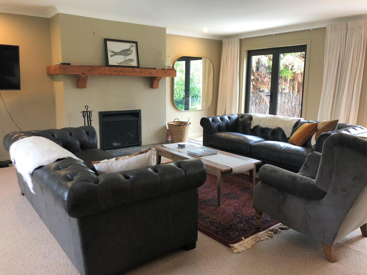 Kinloch Lakeview Lodge - Taupo Exterior foto